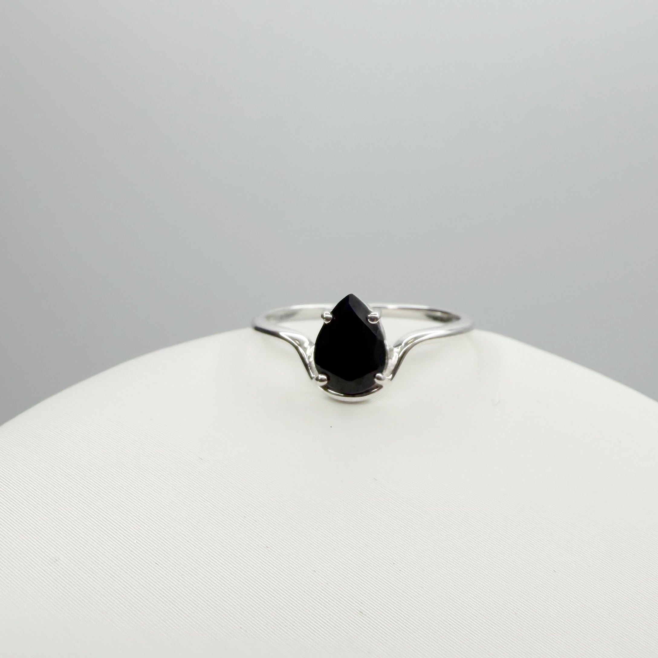 Anello Tormalina Nera a Goccia | Argento 925 - NON REGOLABILE