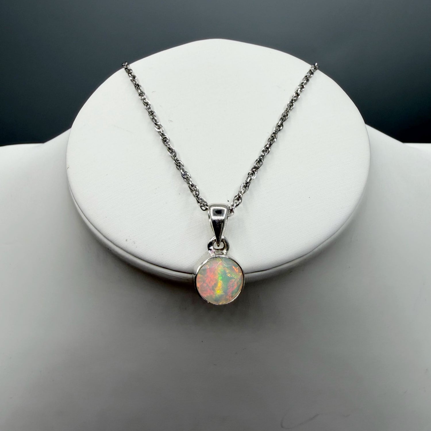 Ciondolo Opale Etiope Sfaccettato TONDO - Argento 925