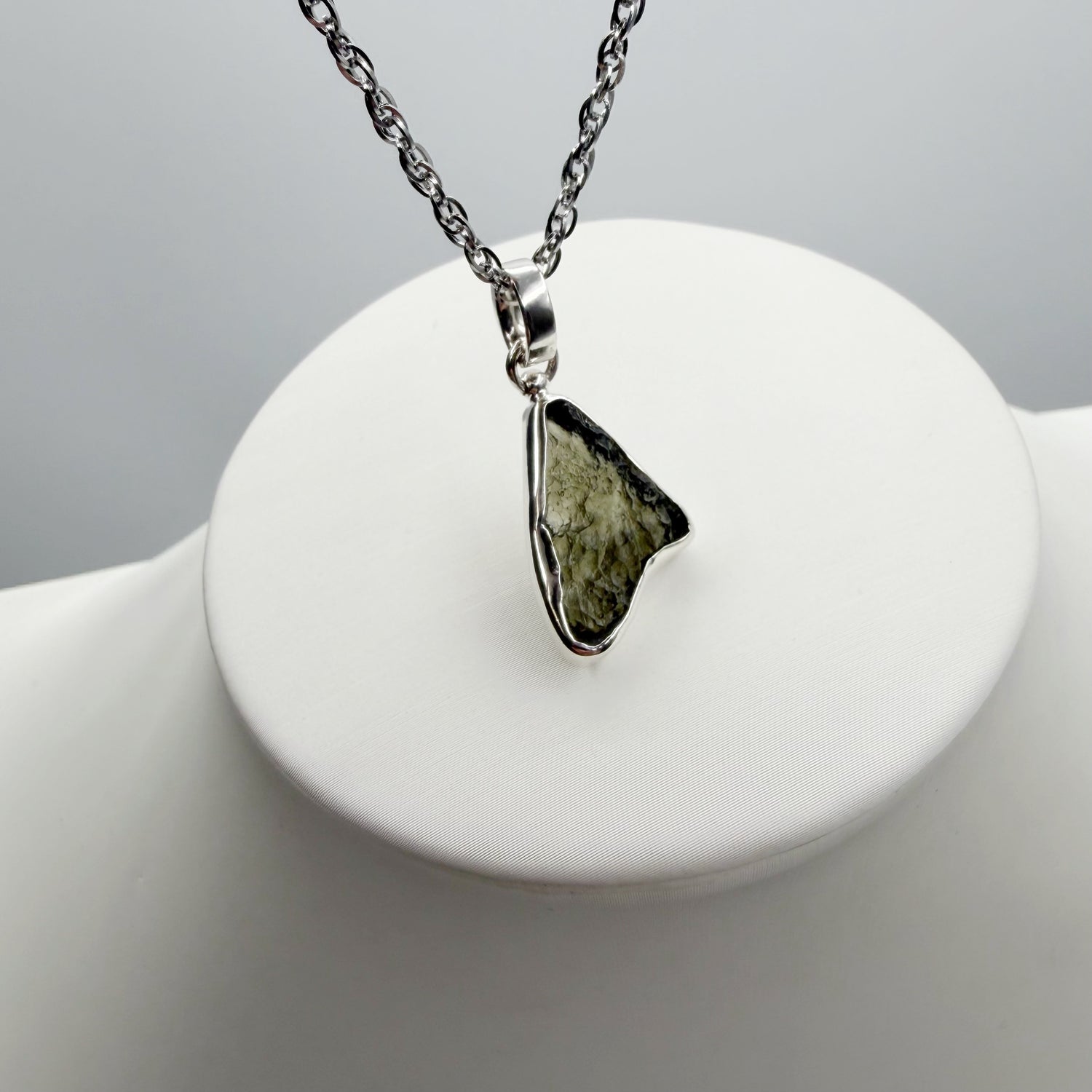 Ciondolo Moldavite Grezza e Argento 925