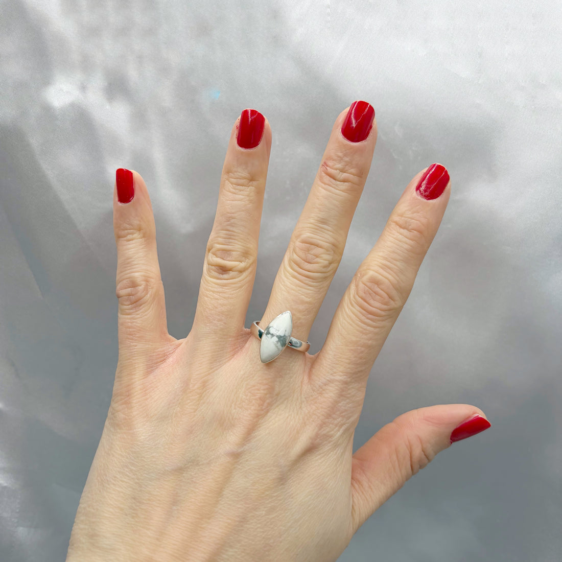 Anello Howlite e Argento 925