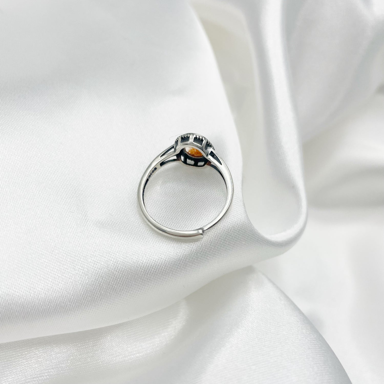 Anello Pietra del Sole e Argento 925
