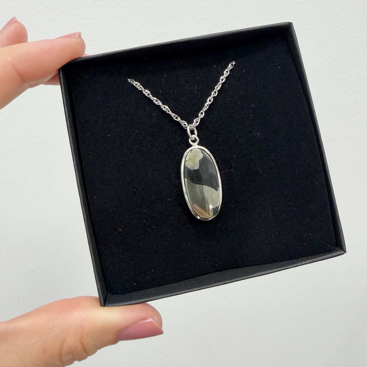 Ciondolo Pirite in Magnetite - Argento 925