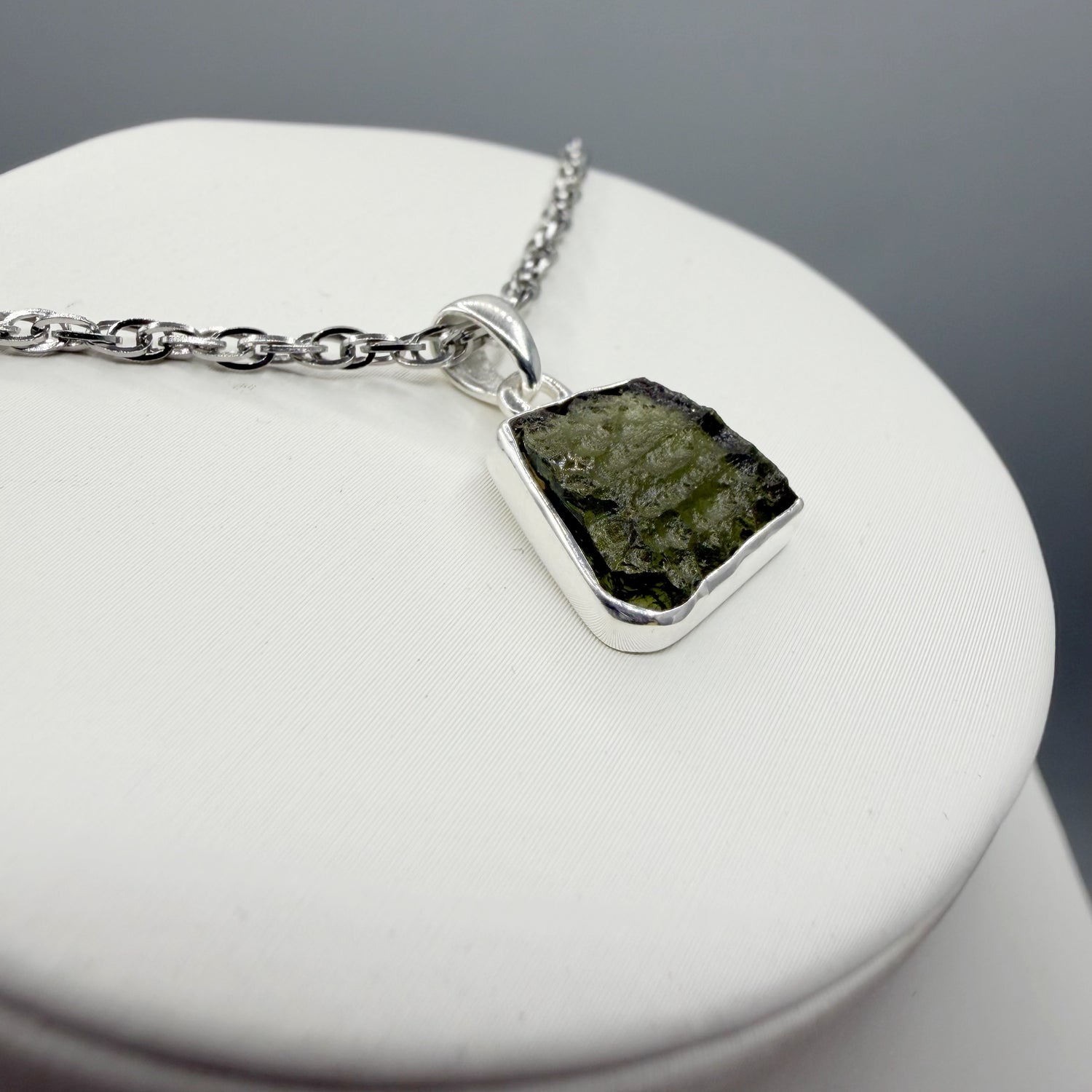 Ciondolo Moldavite Grezza e Argento 925