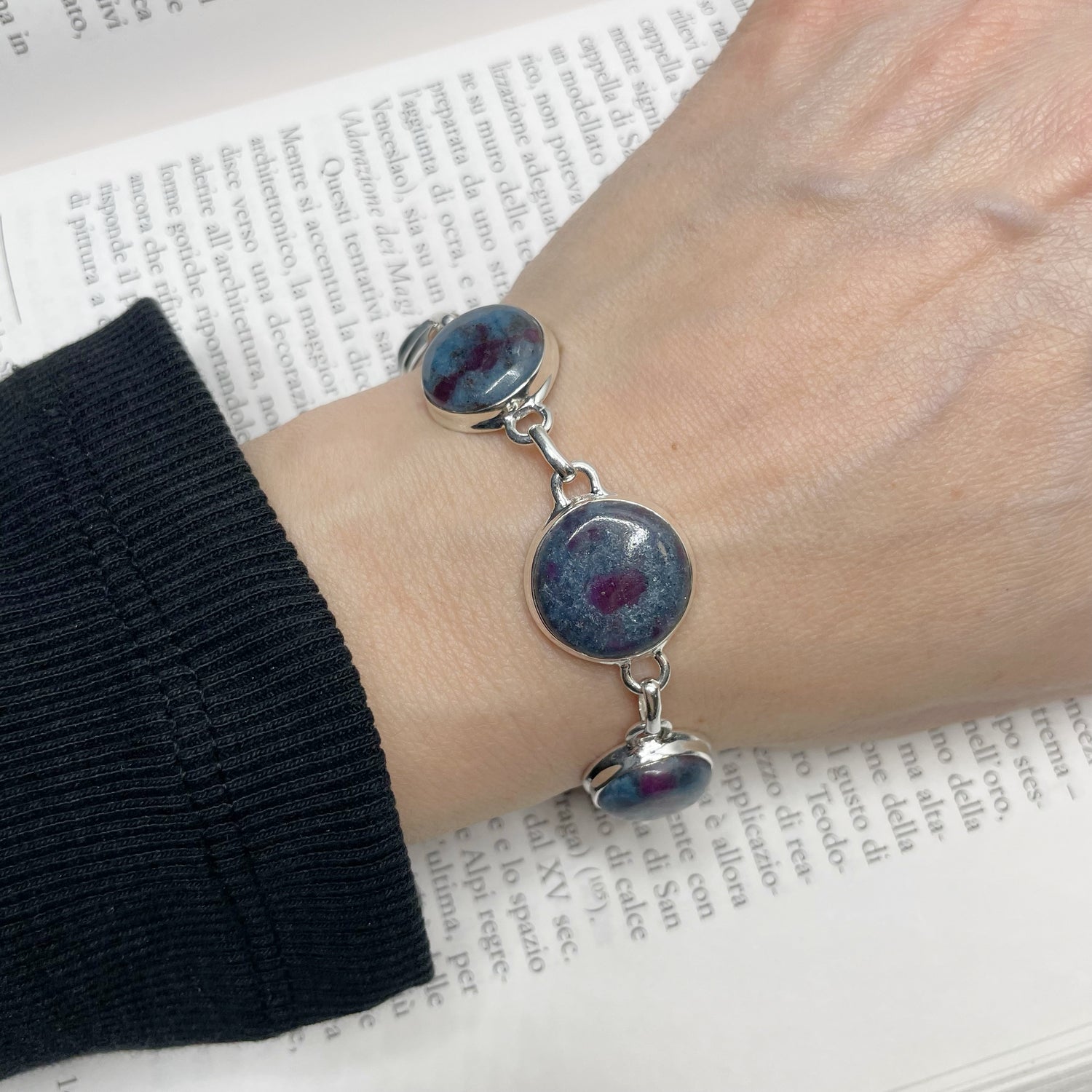 Bracciale Rubino in Cianite e Argento 925 - tondo