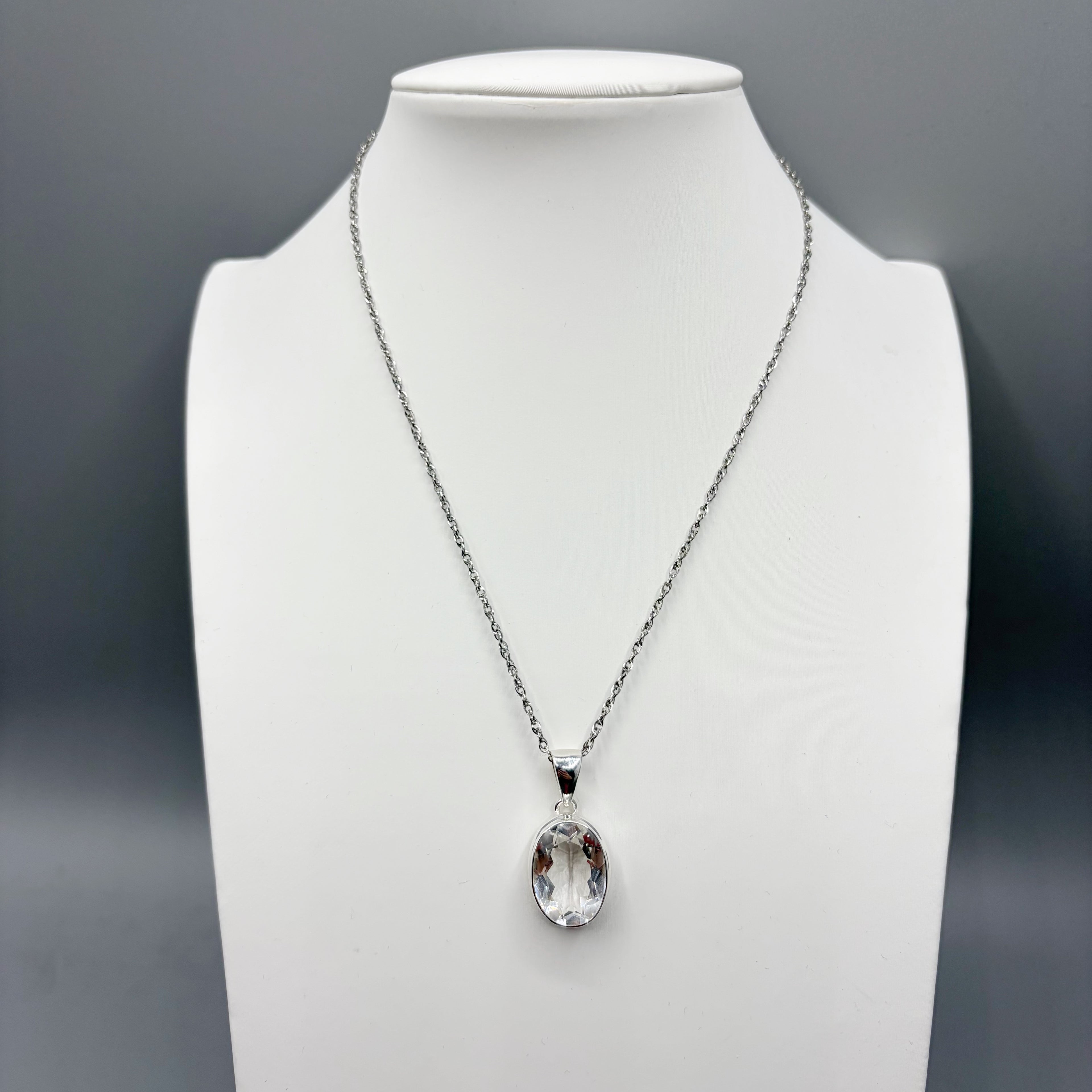 Ciondolo Cristallo di Rocca e Argento 925 - Ovale