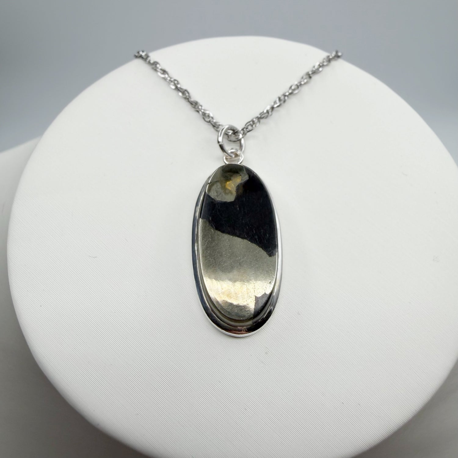 Ciondolo Pirite in Magnetite - Argento 925