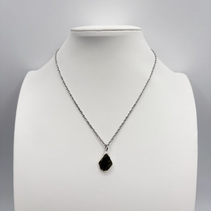 Ciondolo Moldavite Grezza e Argento 925