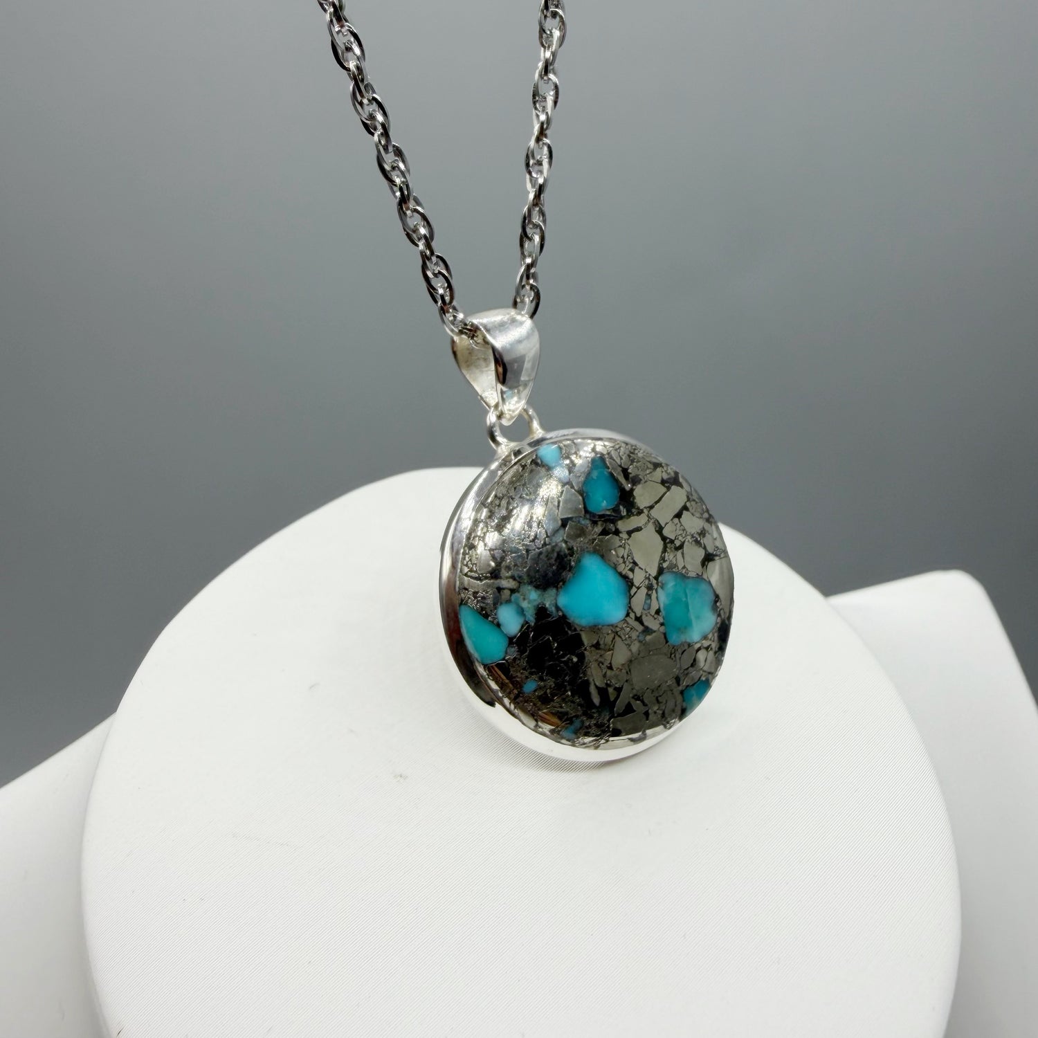 Ciondolo Turchese Naturale in Pirite | Argento 925 - Tondo