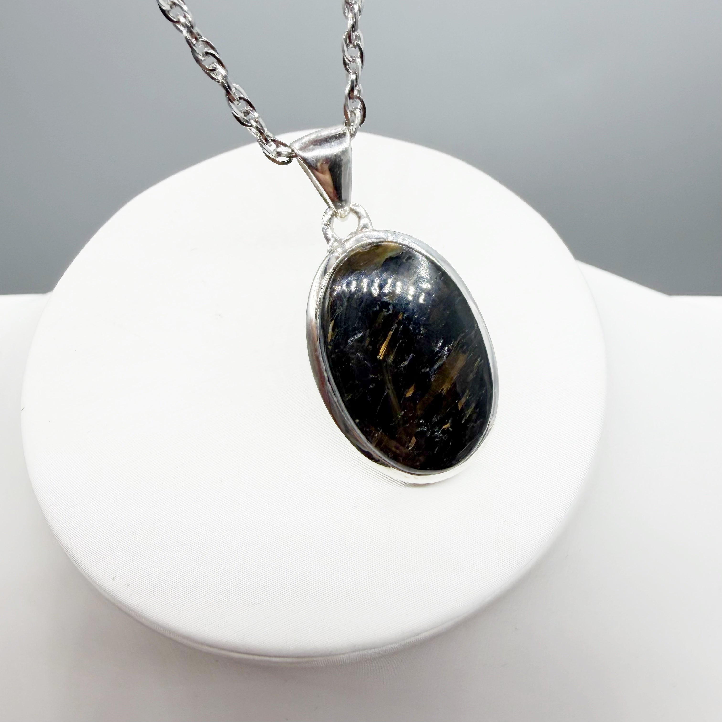Ciondolo Nuummite Argento 925 - Ovale
