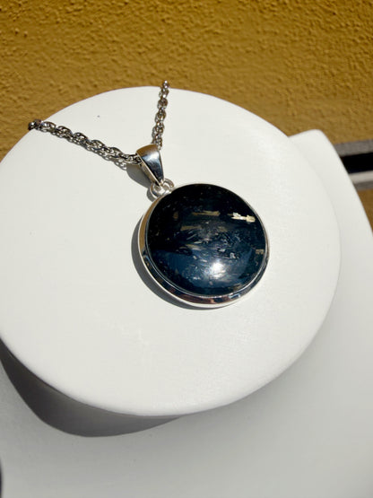 Ciondolo Nuummite Argento 925 - Tondo