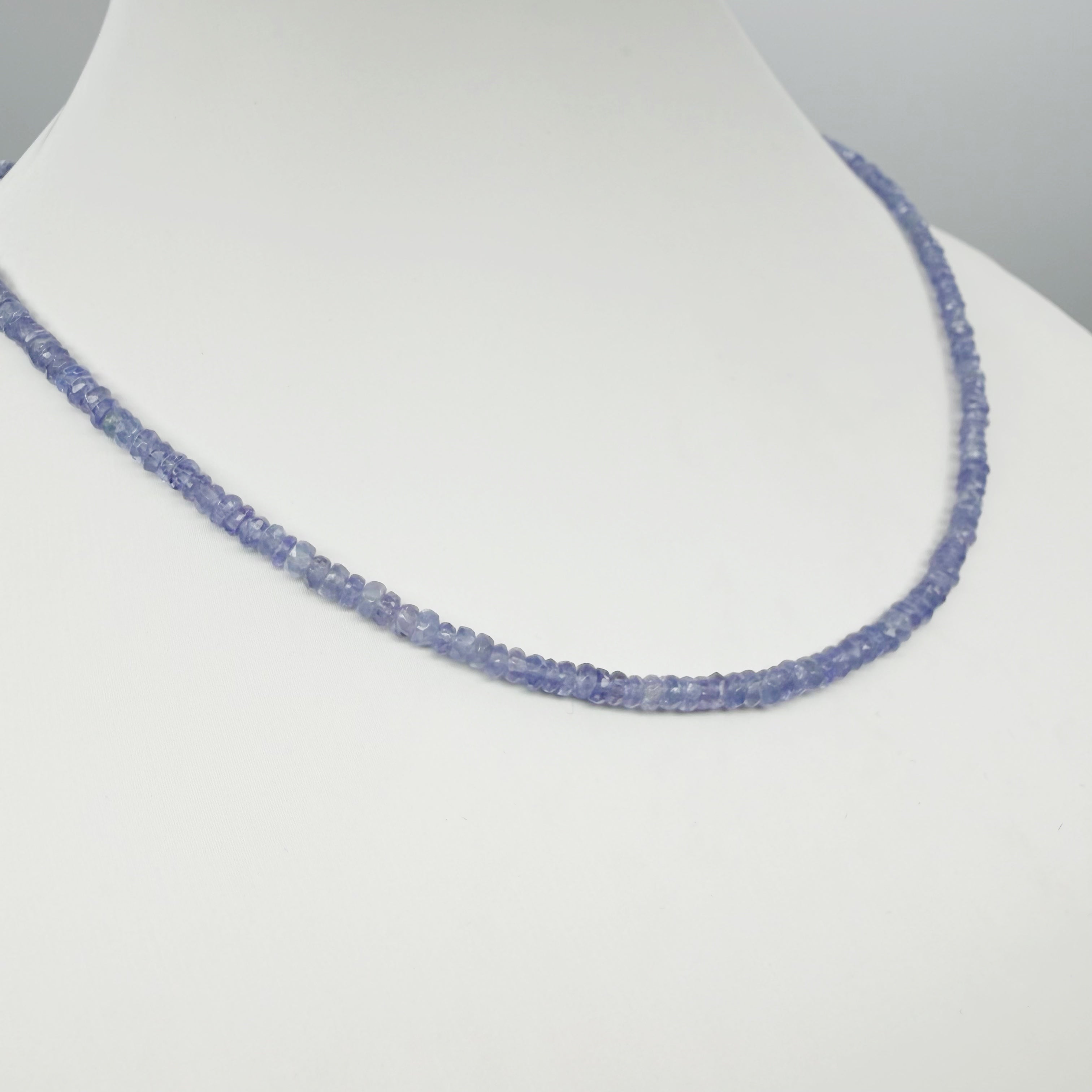 Girocollo Tanzanite