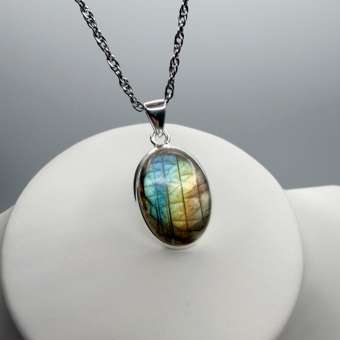 Ciondolo Labradorite Multifuoco Argento 925 - Ovale