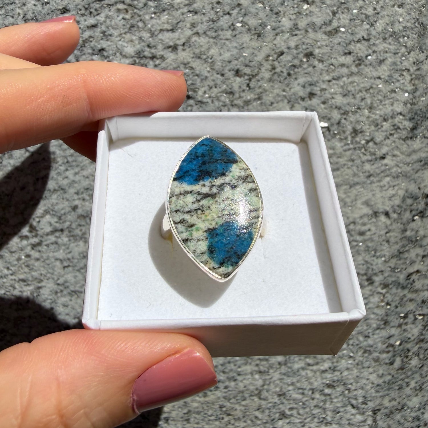 Anello Azzurrite in Granito (K2) e Argento 925