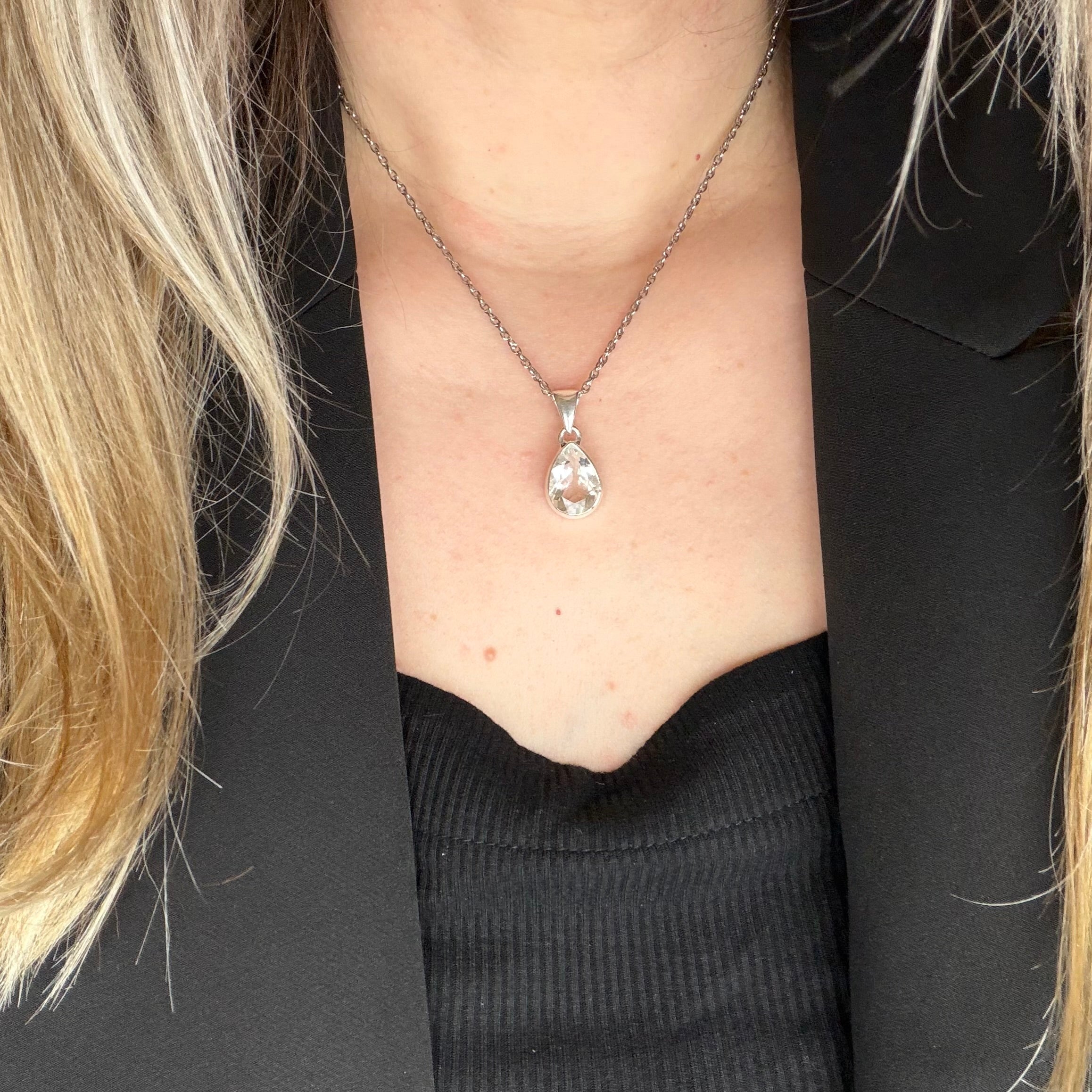 Ciondolo Cristallo di Rocca e Argento 925 - a Goccia