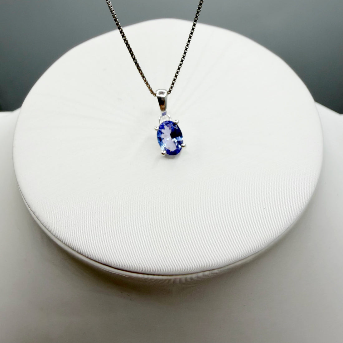 Ciondolo Punto Luce Tanzanite Argento 925 - Ovale