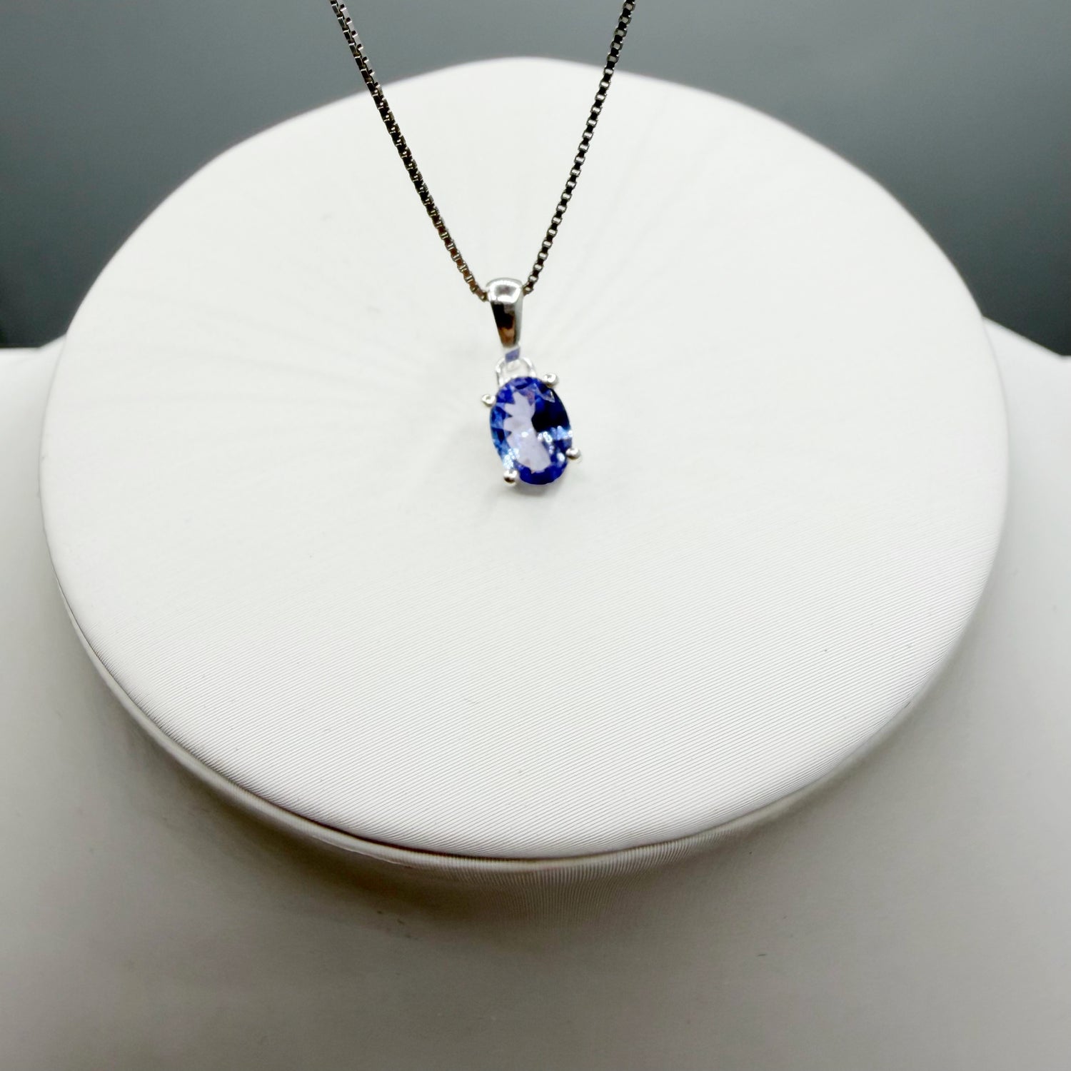 Ciondolo Punto Luce Tanzanite Argento 925 - Ovale