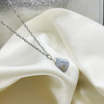 Collana Calcedonio