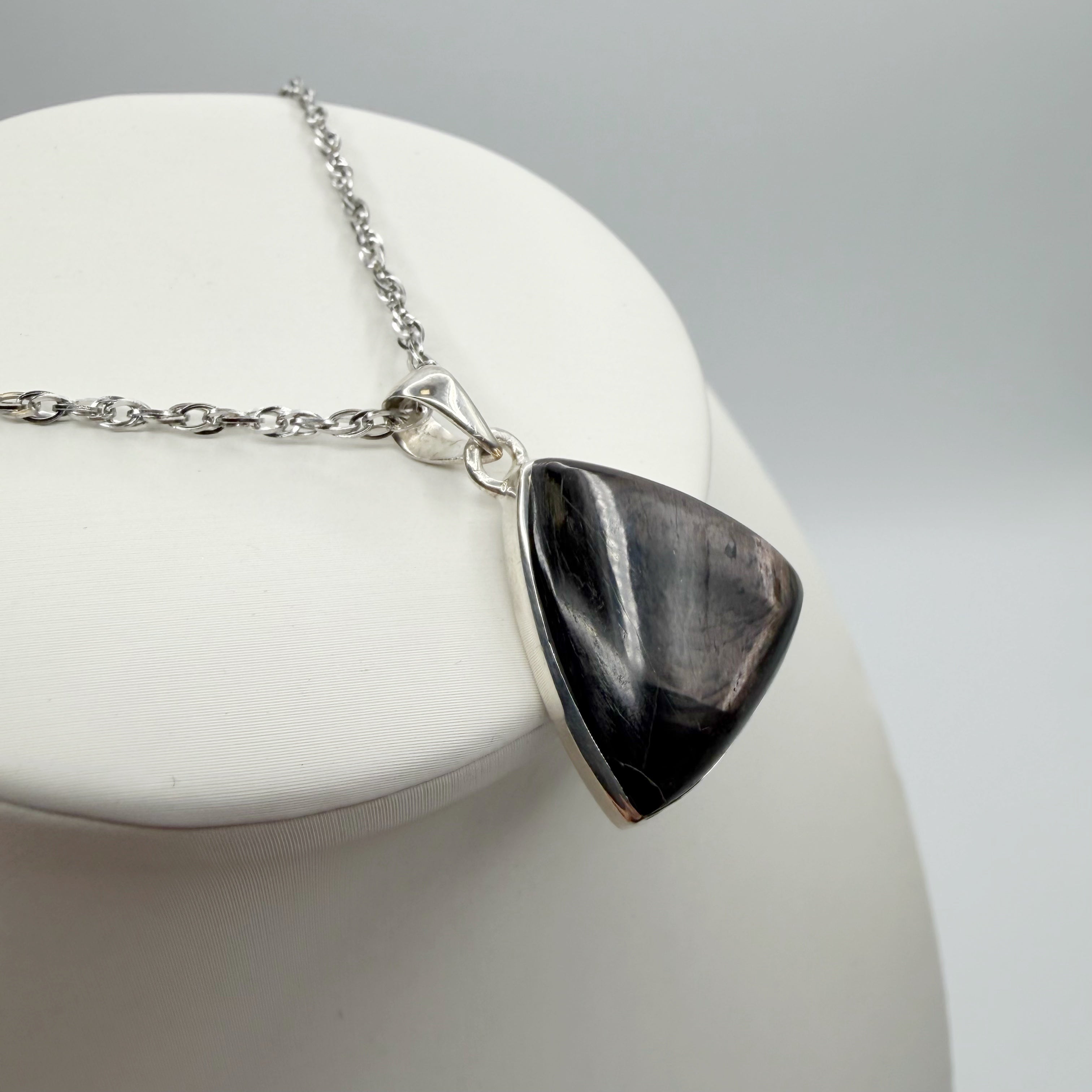 Ciondolo Iperstene Argento 925 - Triangolo