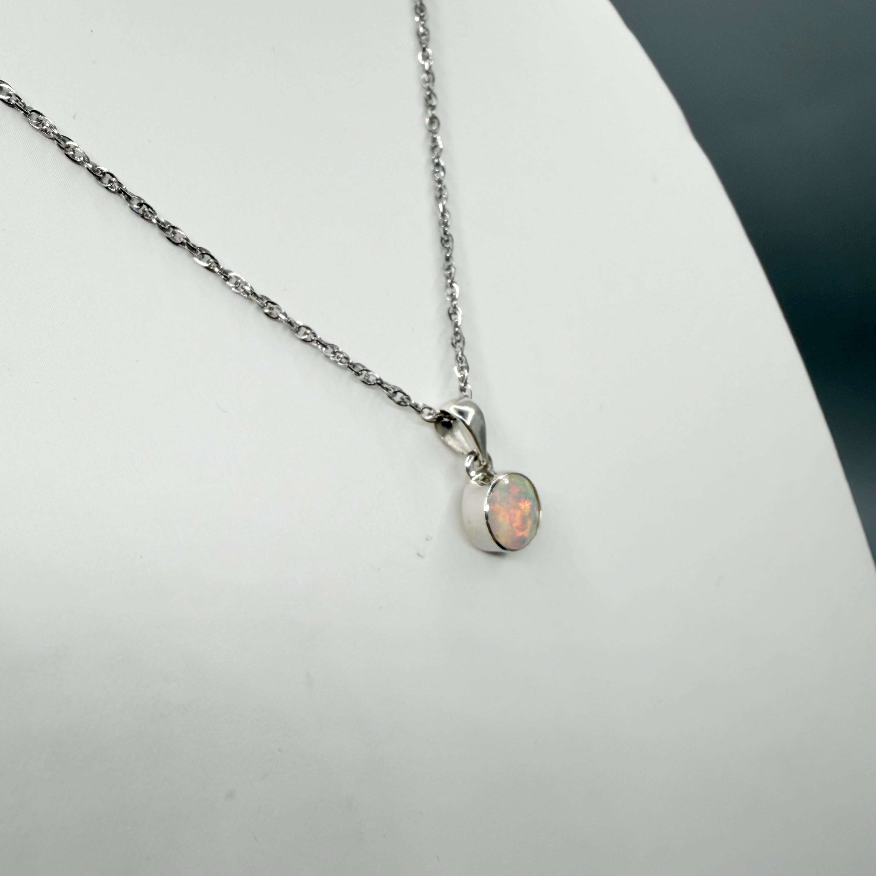 Ciondolo Opale Etiope Sfaccettato TONDO - Argento 925