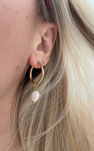 Orecchini Cerchio con Perle e Acciaio Inossidabile Gold