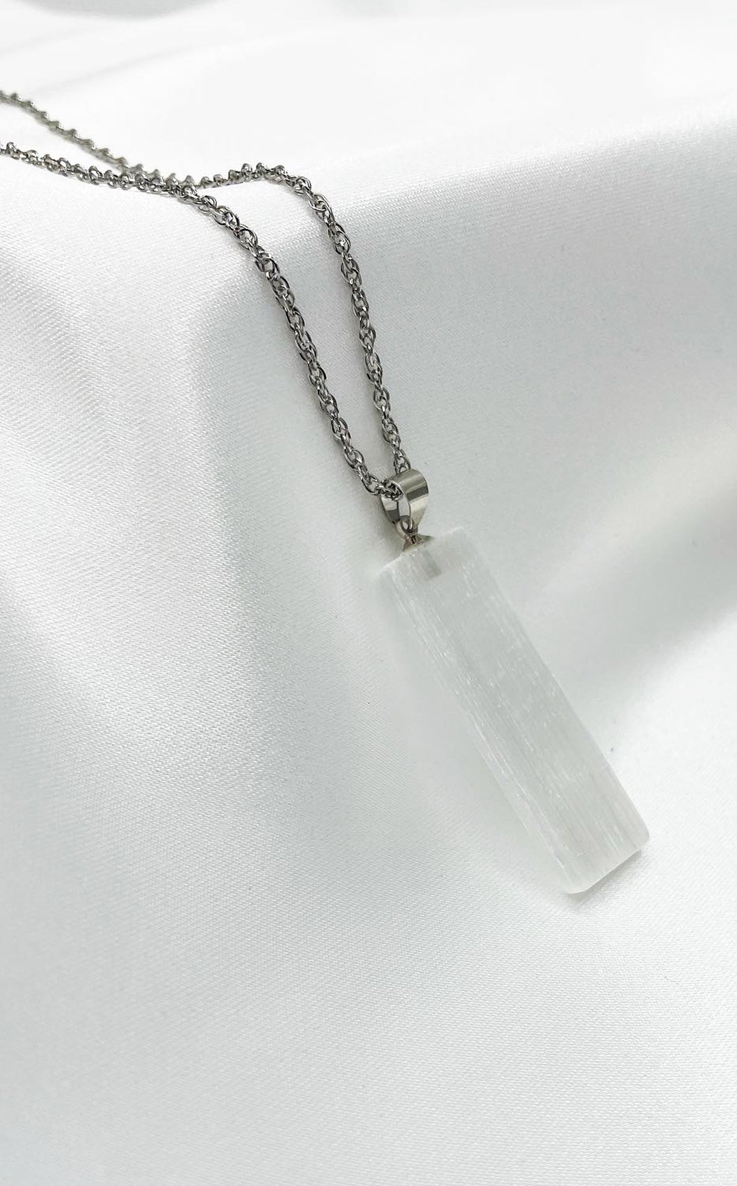 Collana Selenite