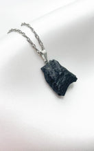 Carica l&#39;immagine nel visualizzatore di Gallery, Collana Shungite
