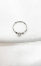 Carica l&#39;immagine nel visualizzatore di Gallery, Anello Labradorite Goccia Argento 925
