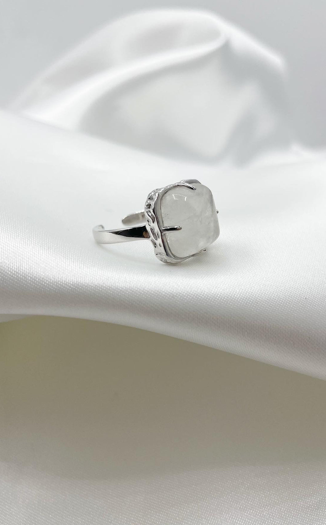 Anello Cristallo di Rocca e Argento 925