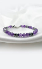 Carica l&#39;immagine nel visualizzatore di Gallery, Bracciale Dome Harmony - Ametista Sfaccettata ed Ematite
