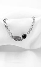 Carica l&#39;immagine nel visualizzatore di Gallery, Bracciale Infinity Wing - Tormalina e Acciaio Inossidabile
