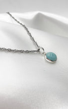 Carica l&#39;immagine nel visualizzatore di Gallery, Ciondolo Larimar Ovale Argento 925
