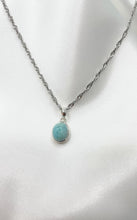 Carica l&#39;immagine nel visualizzatore di Gallery, Ciondolo Larimar Ovale Argento 925
