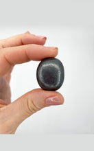 Carica l&#39;immagine nel visualizzatore di Gallery, Pietra di Shungite
