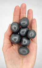 Carica l&#39;immagine nel visualizzatore di Gallery, Pietra di Shungite
