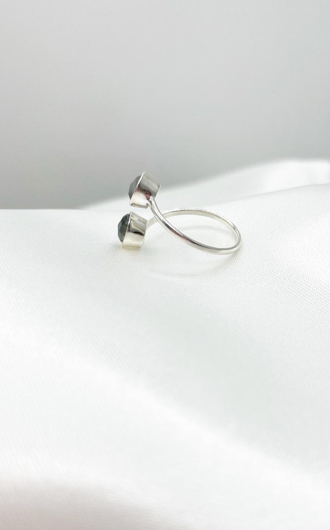 Anello Labradorite Grigia Gemini e Argento 925