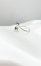 Carica l&#39;immagine nel visualizzatore di Gallery, Anello Labradorite e Argento 925
