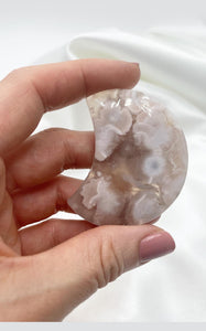 Luna di Agata Sakura