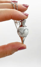 Carica l&#39;immagine nel visualizzatore di Gallery, Pendolo di Howlite
