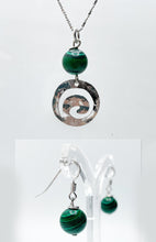 Carica l&#39;immagine nel visualizzatore di Gallery, Crystal Capsule MALACHITE e AMETISTA

