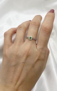 Anello Square - Smeraldo e Argento 925