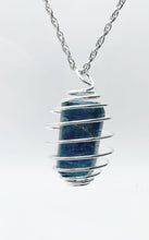 Carica l&#39;immagine nel visualizzatore di Gallery, Apatite (Gemelli, Bilancia, Pesci)
