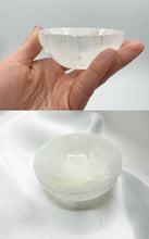 Carica l&#39;immagine nel visualizzatore di Gallery, Bowl Ciotola di Selenite 7,5 cm
