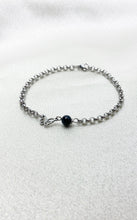 Carica l&#39;immagine nel visualizzatore di Gallery, Bracciale Infinity Butterfly- Tormalina e Acciaio Inossidabile
