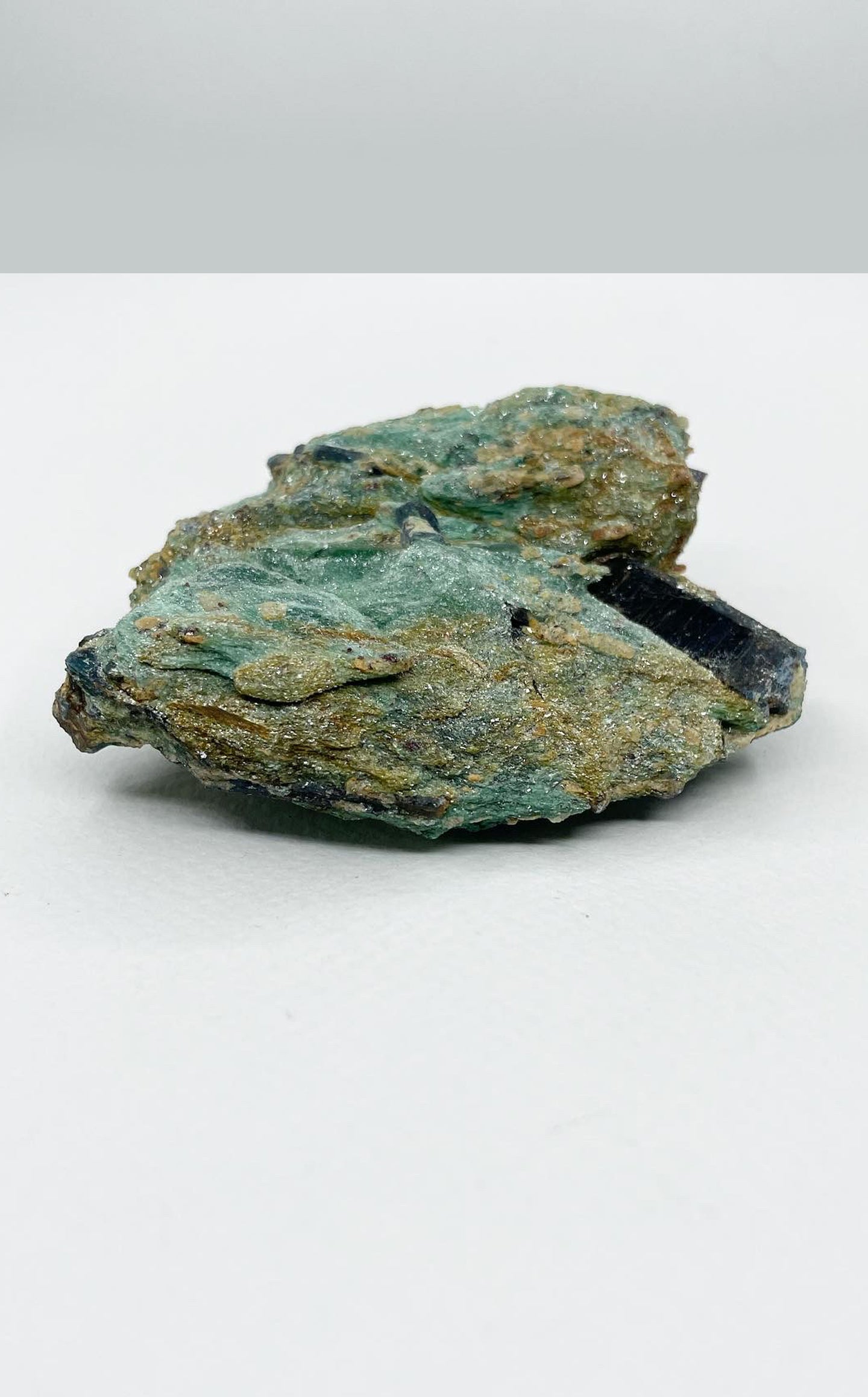 Cianite e Fuchsite grezze
