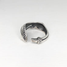 Carica l&#39;immagine nel visualizzatore di Gallery, Anello foglia Argento 925
