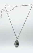 Carica l&#39;immagine nel visualizzatore di Gallery, Labradorite (Vergine, Gemelli, Leone)
