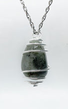 Carica l&#39;immagine nel visualizzatore di Gallery, Labradorite (Vergine, Gemelli, Leone)
