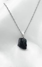 Carica l&#39;immagine nel visualizzatore di Gallery, Collana Shungite
