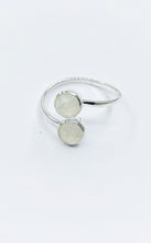 Carica l&#39;immagine nel visualizzatore di Gallery, Anello Labradorite Bianca Gemini e Argento 925
