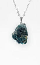 Carica l&#39;immagine nel visualizzatore di Gallery, Collana Apatite grezza
